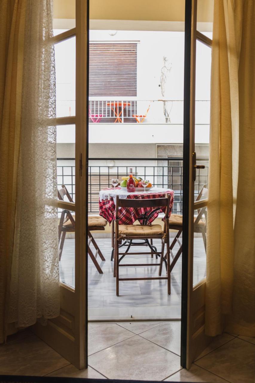 The Traditional Athens Luaran gambar